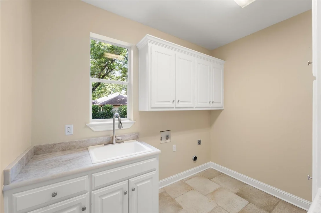 Photo of 1222 Private Road 5980