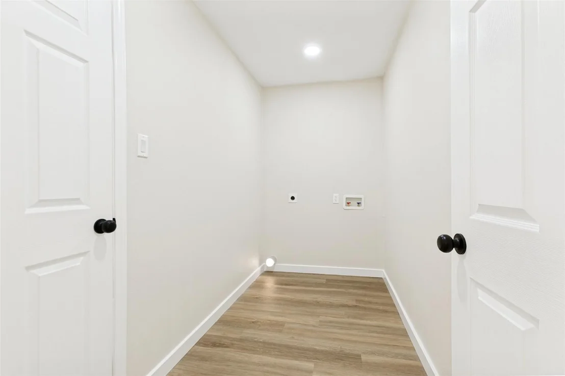 Photo of 1605 Meadowbrook Drive