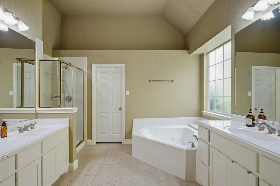 Photo of 9024 Bottlebrush Lane