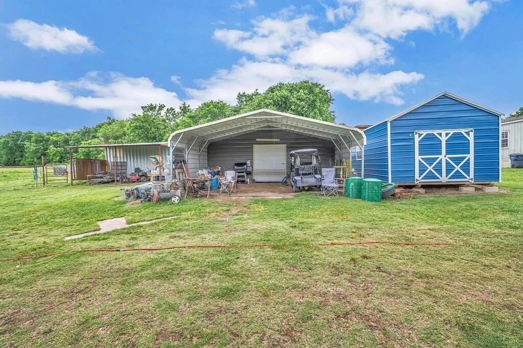 Photo of 1176 Blue Cut Road N