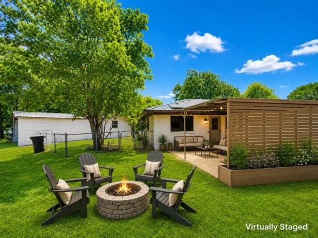 Photo of 126 Post Oak Bend