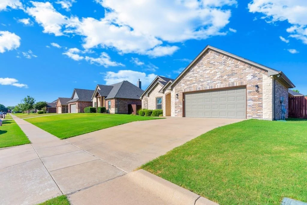 Photo of 808 Chestnut Grove Drive