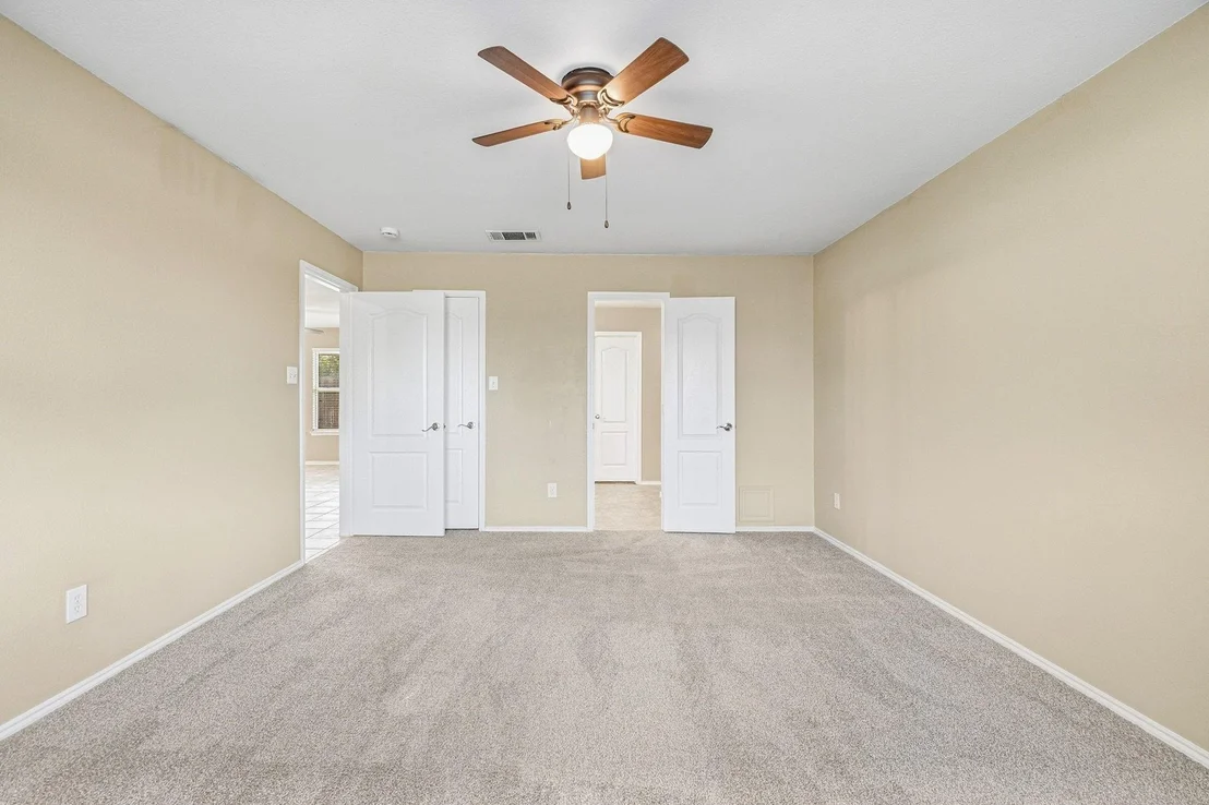 Photo of 1002 Chatham Lane