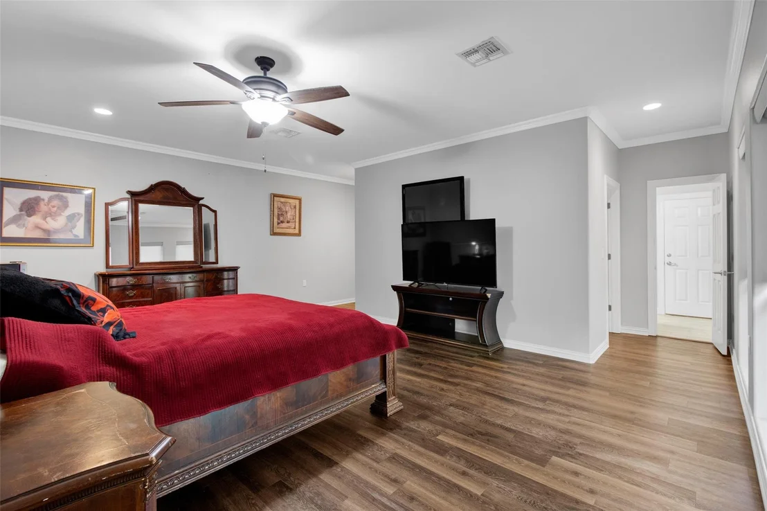 Photo of 3815 Holly Ridge Drive