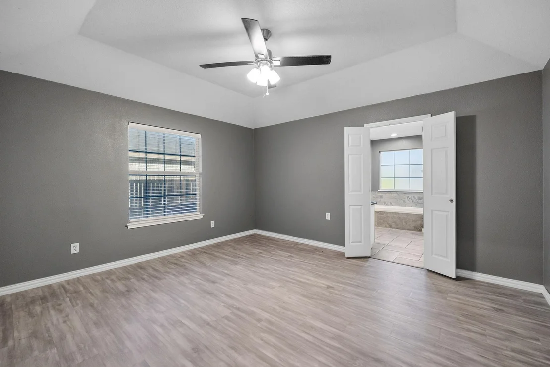 Photo of 607 Meadowbrook Drive