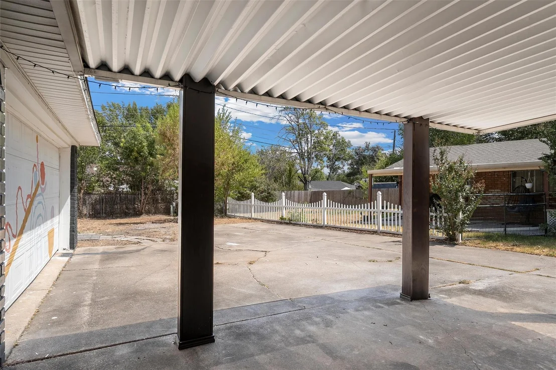 Photo of 5831 Caldwell Street