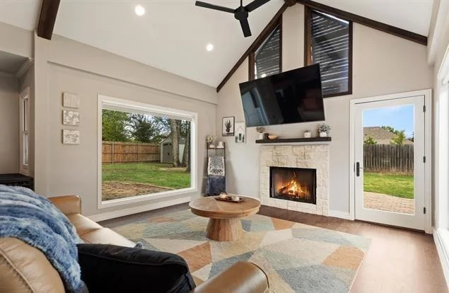 Photo of 237 E Hideaway