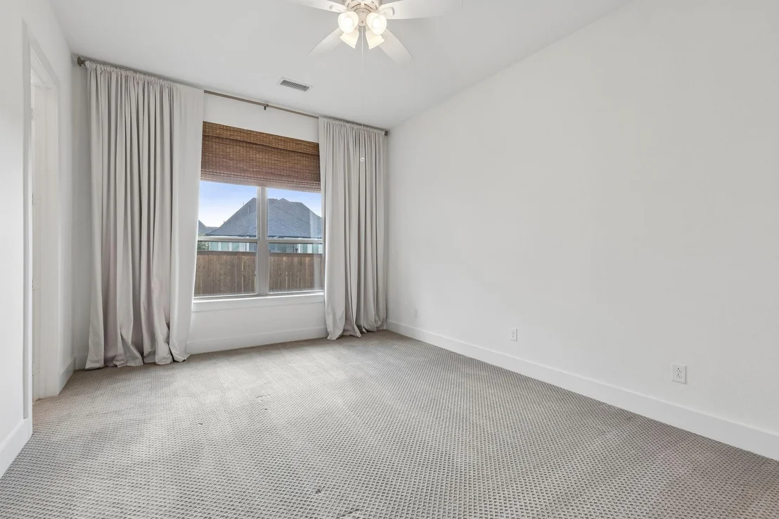 Photo of 3300 Crescent Lane