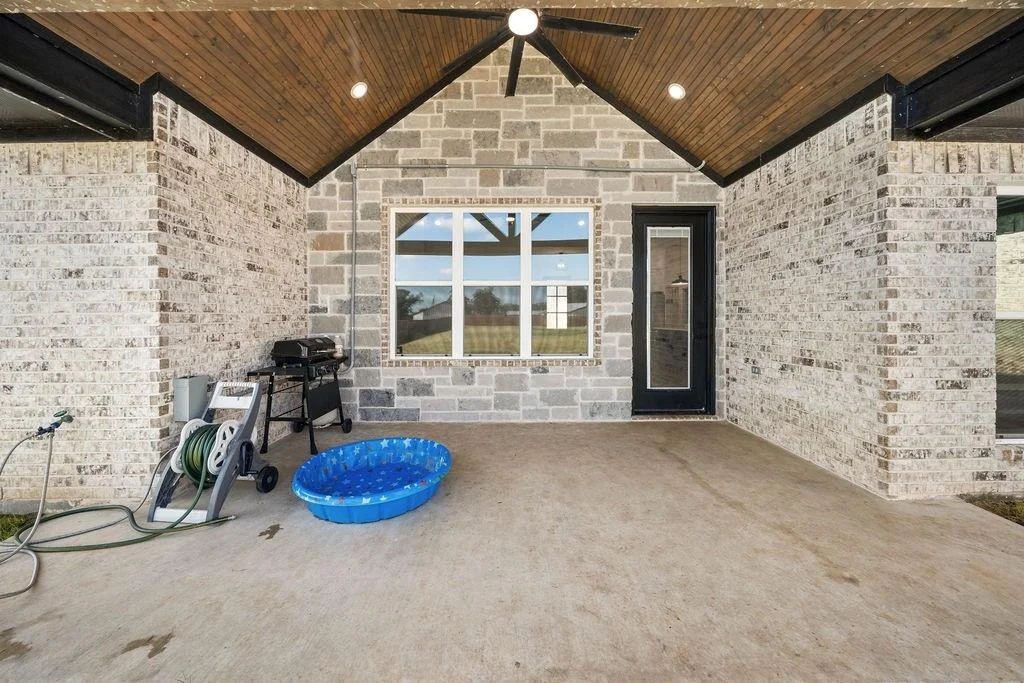 Photo of 16139 Eagle Lane