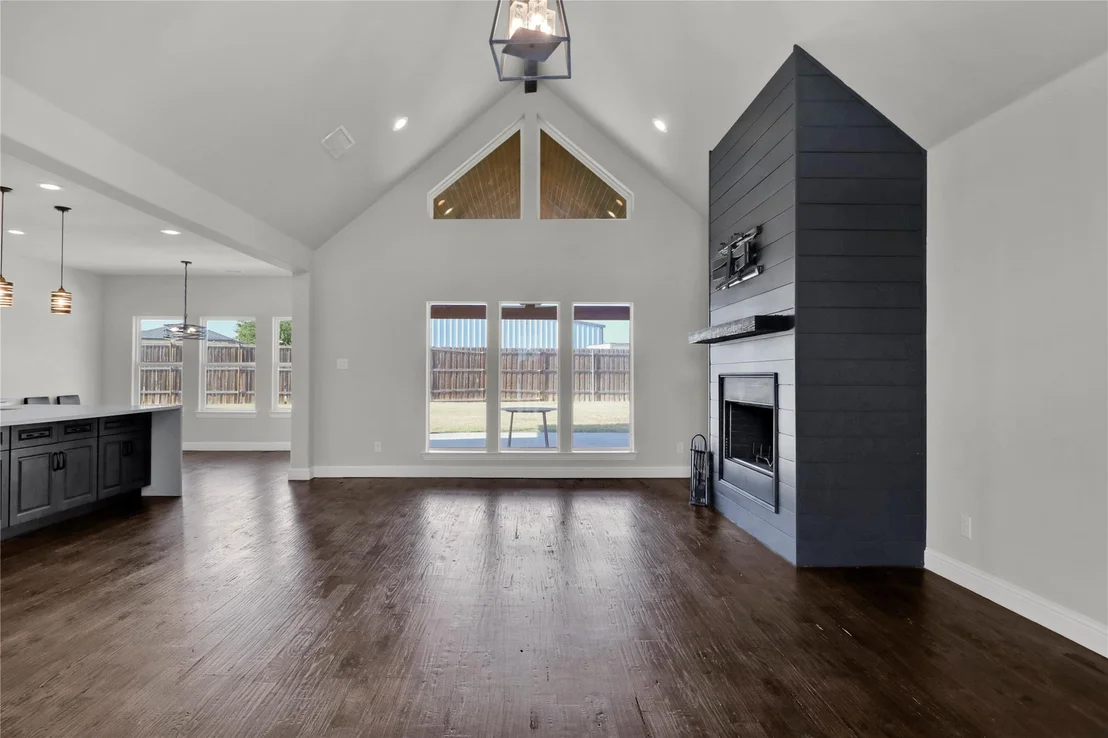 Photo of 8023 Pennington