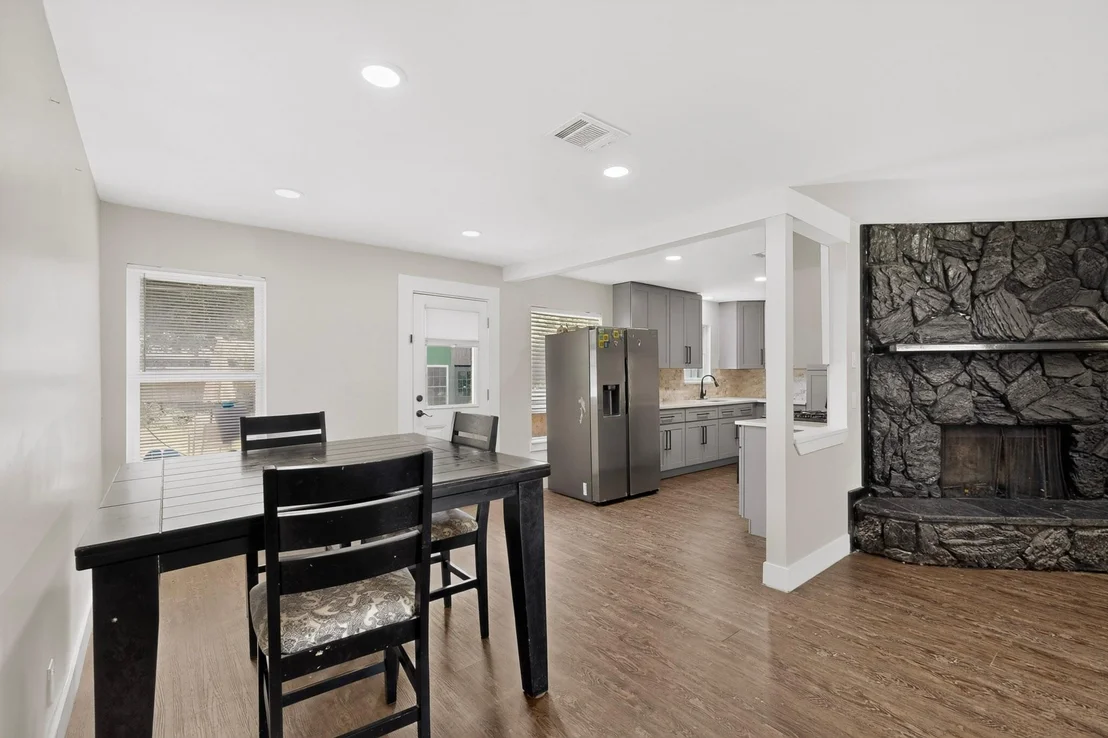 Photo of 2310 Costa Mesa Drive