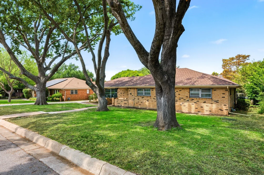 Photo of 6248 Winifred Drive