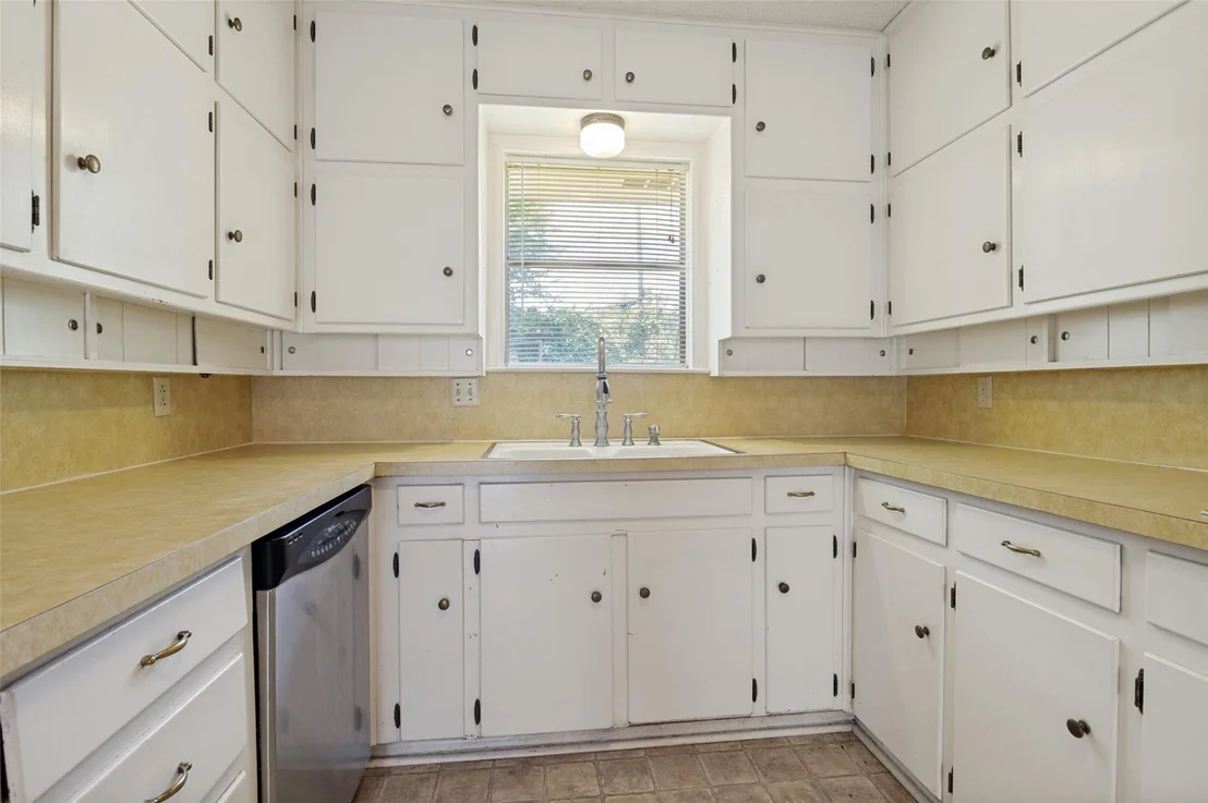 Photo of 1121 Billie Ruth Lane