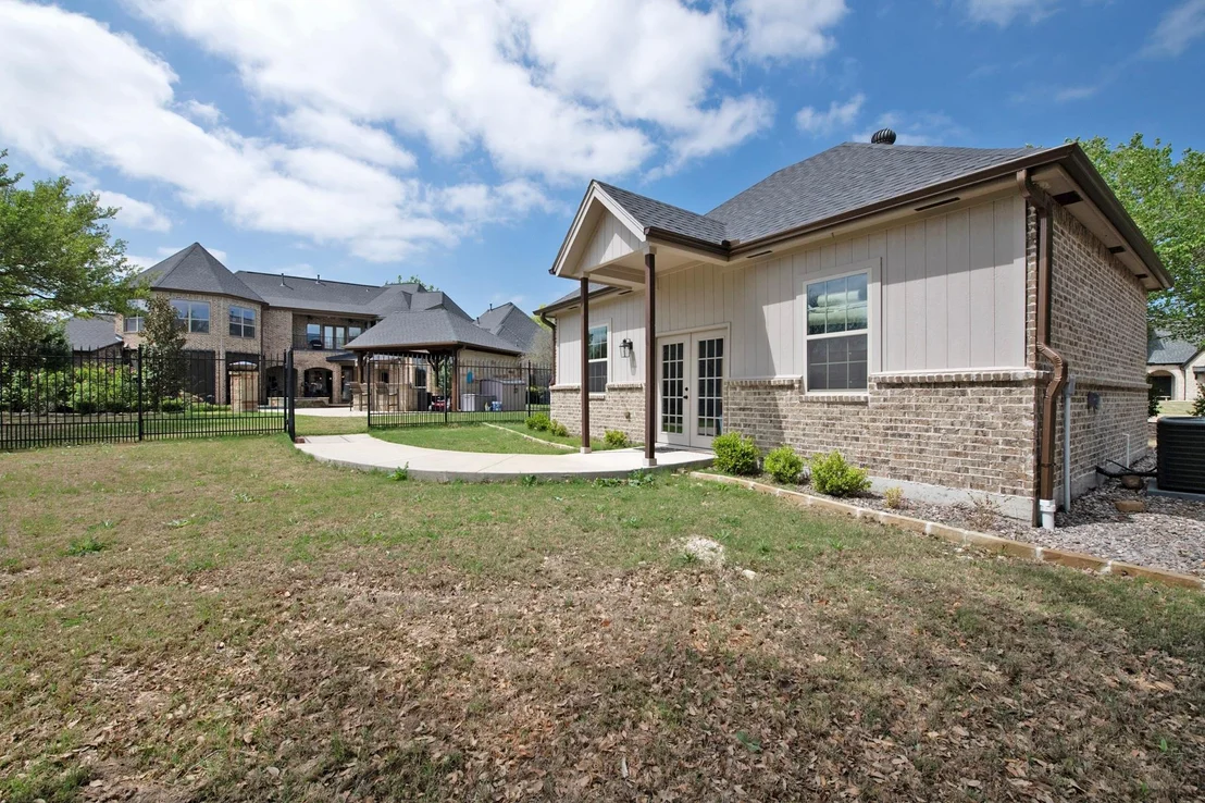 Photo of 100 Manor Drive
