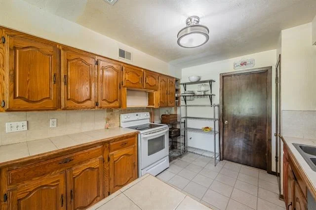 Photo of 13511 Rawhide Parkway
