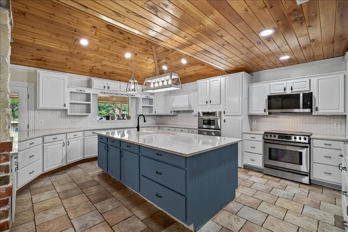 Photo of 6130 Peninsula Circle