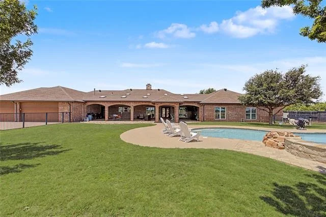 Photo of 6815 Hardwick Road