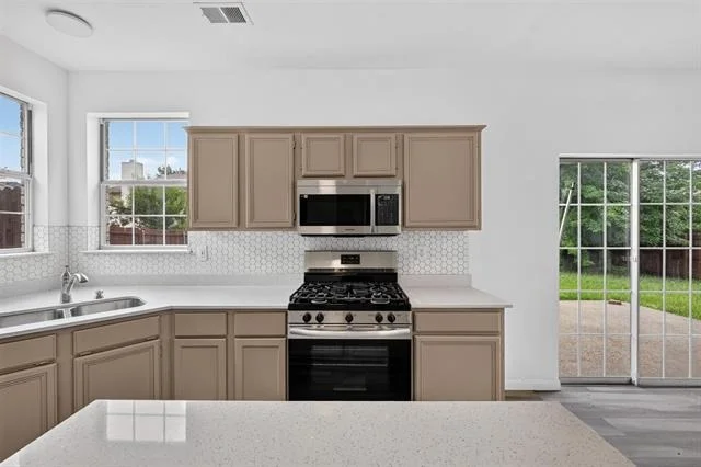 Photo of 836 Snapdragon Lane