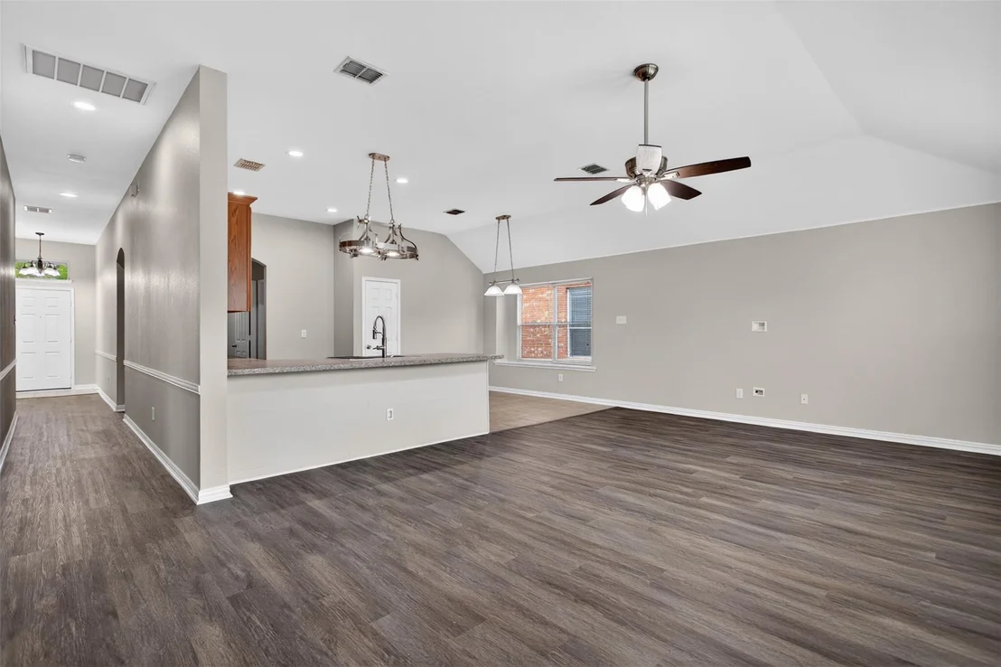 Photo of 921 Bowie Drive