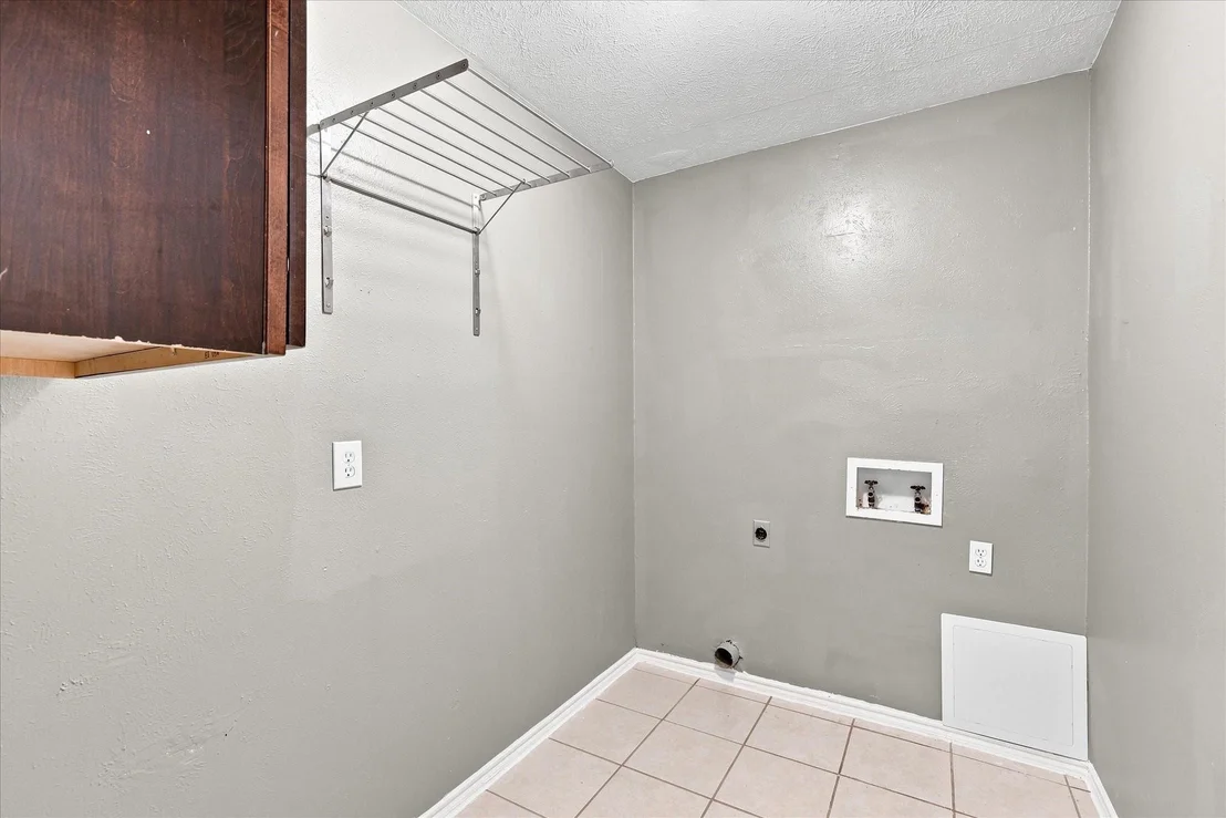 Photo of 2525 Eucalyptus Drive
