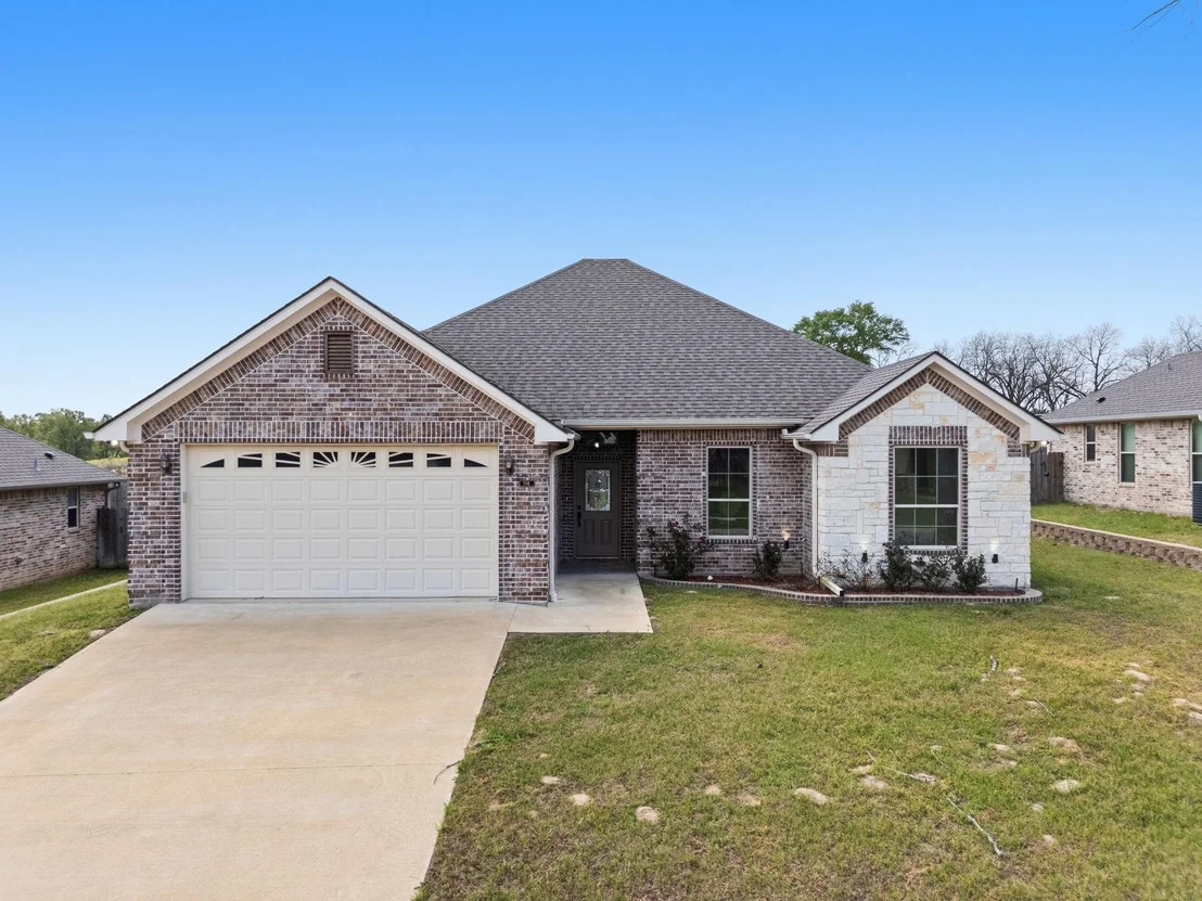 Photo of 114 Hay Meadow Drive