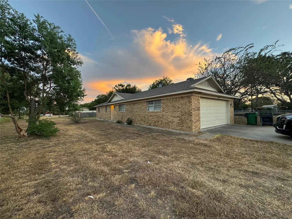 Photo of 721 Mackey Ranch Road