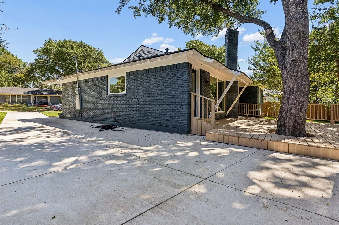 Photo of 6615 Ridgemont Drive