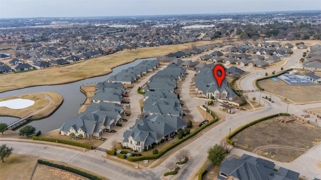 Photo of 2400 Vineyard Drive