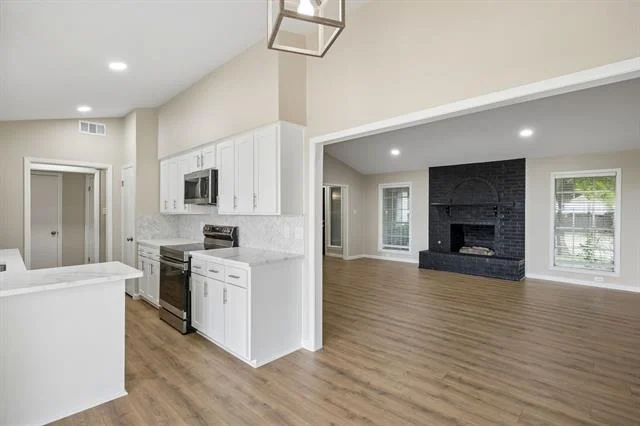 Photo of 417 Oxford Drive