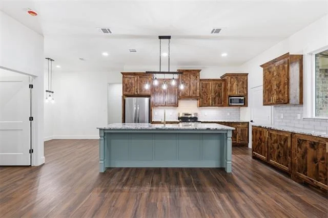 Photo of 1413 Ridgeview Circle