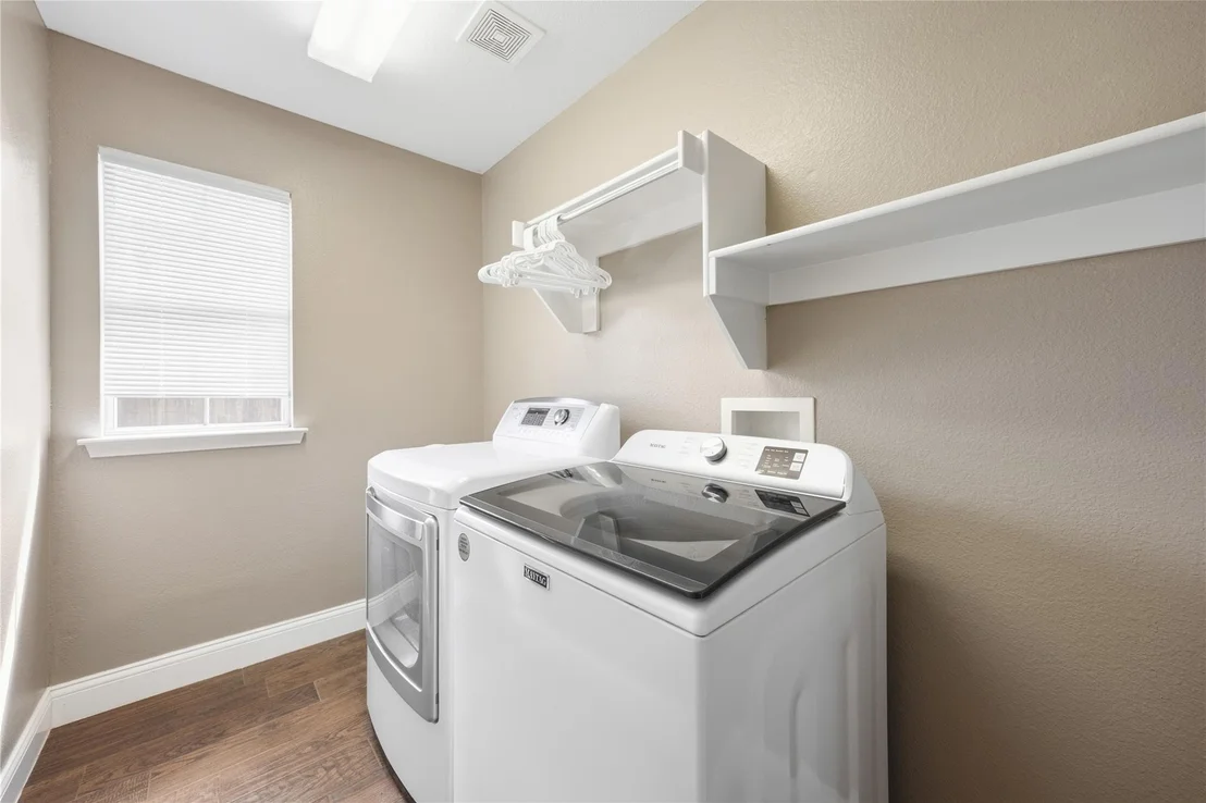 Photo of 1004 Dover Heights Trail