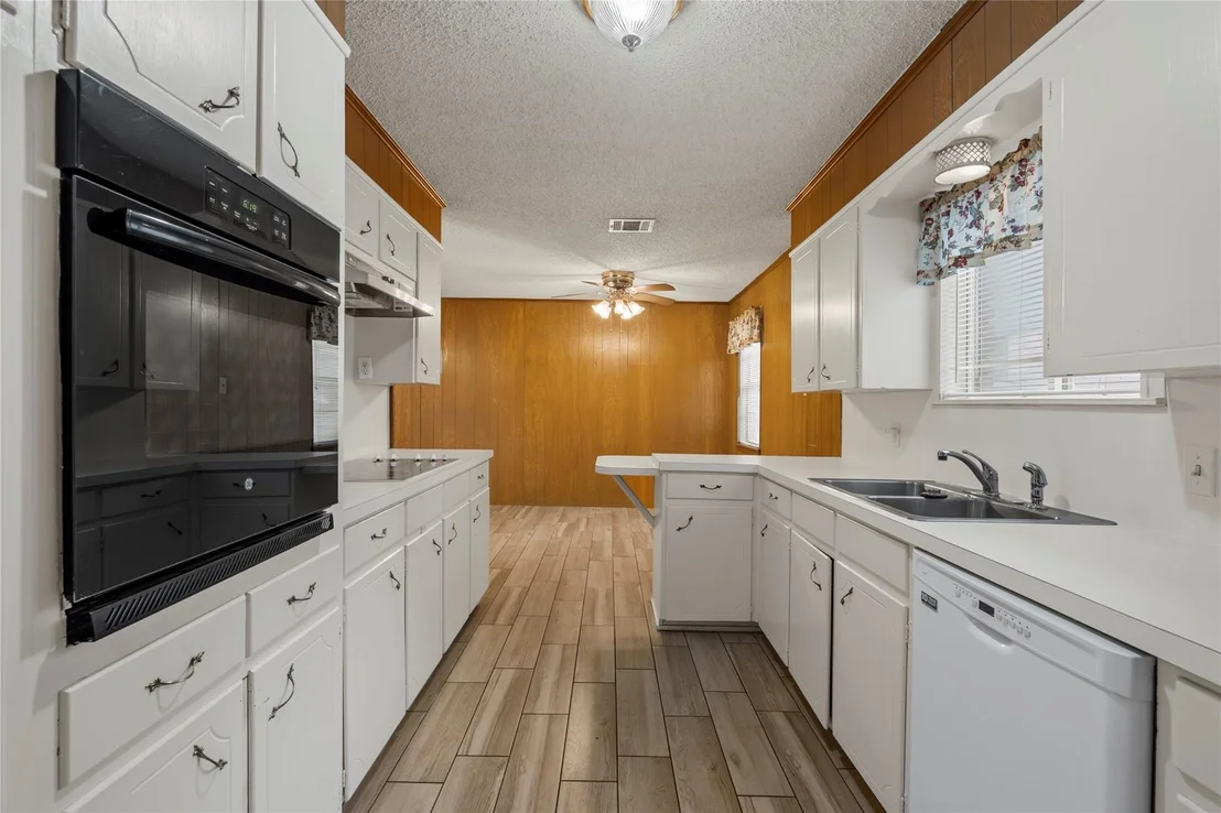 Photo of 5807 Caldwell Street