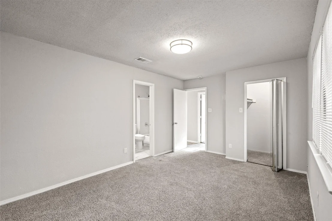 Photo of 948 Carom Way