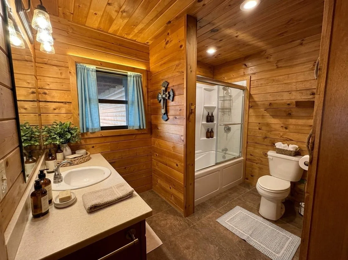 Photo of 1222 Canyon Wren Loop