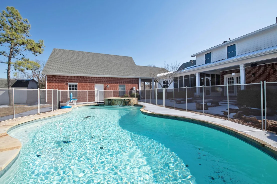 Photo of 405 Chippendale Drive