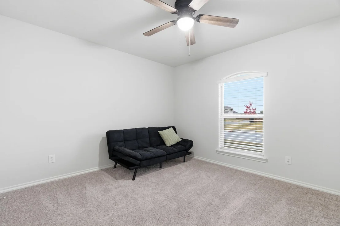 Photo of 437 Falcon Way