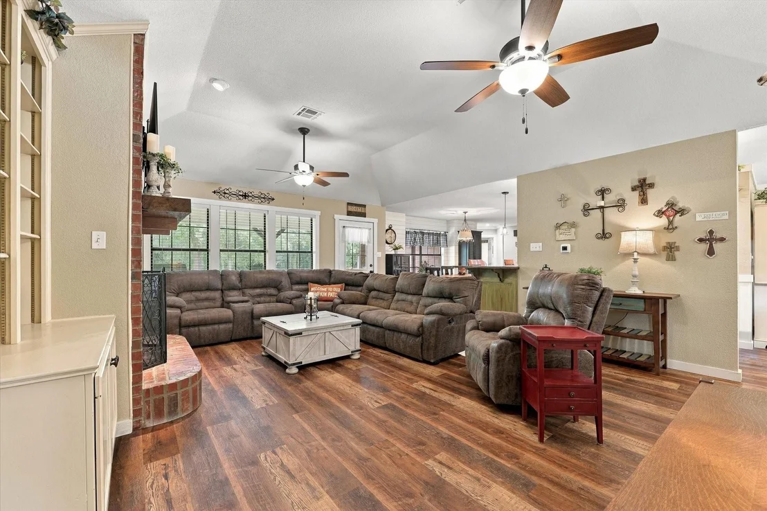 Photo of 1600 Fox Ridge Road