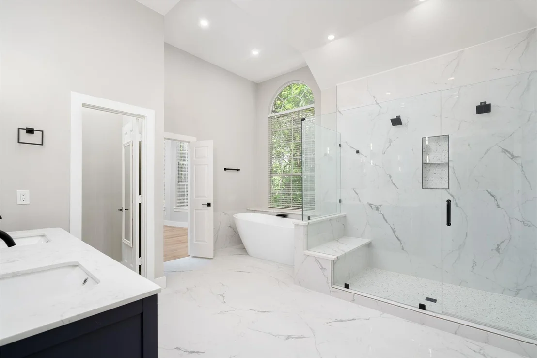 Photo of 905 Rolling Meadows Court