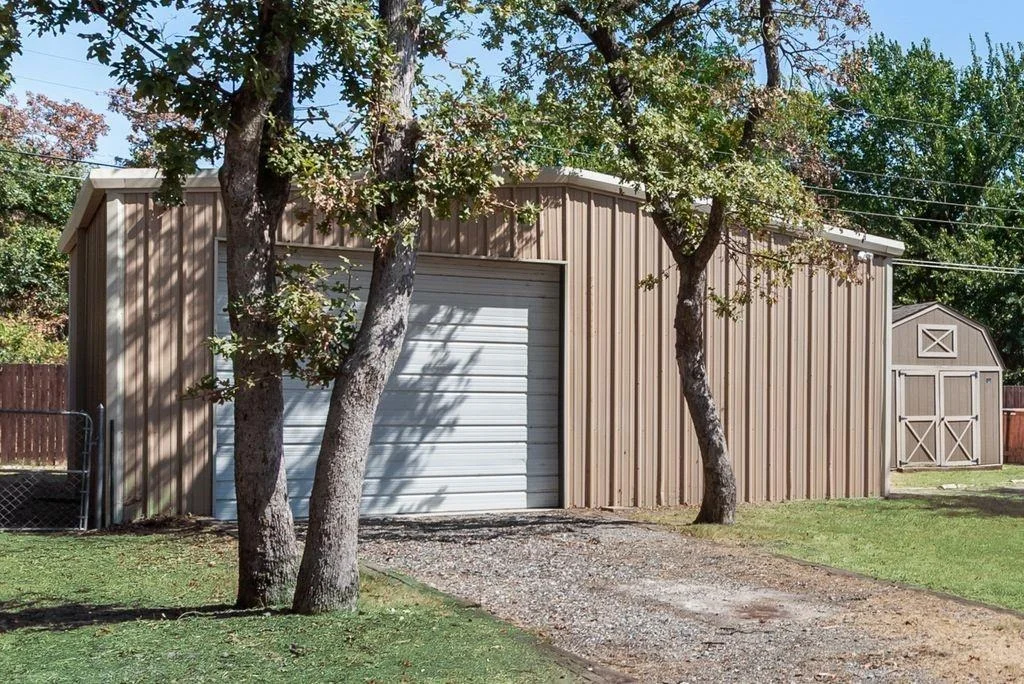 Photo of 1517 Mockingbird Lane