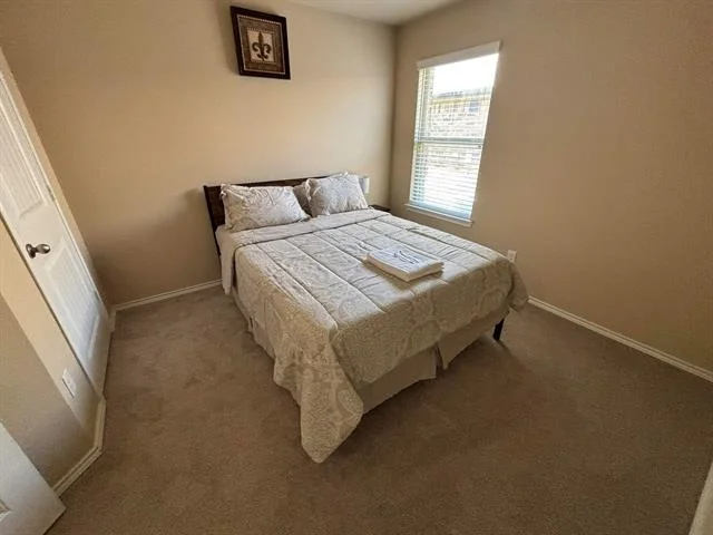Photo of 912 Platinum Drive