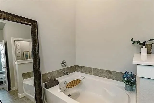 Photo of 1249 Meridian