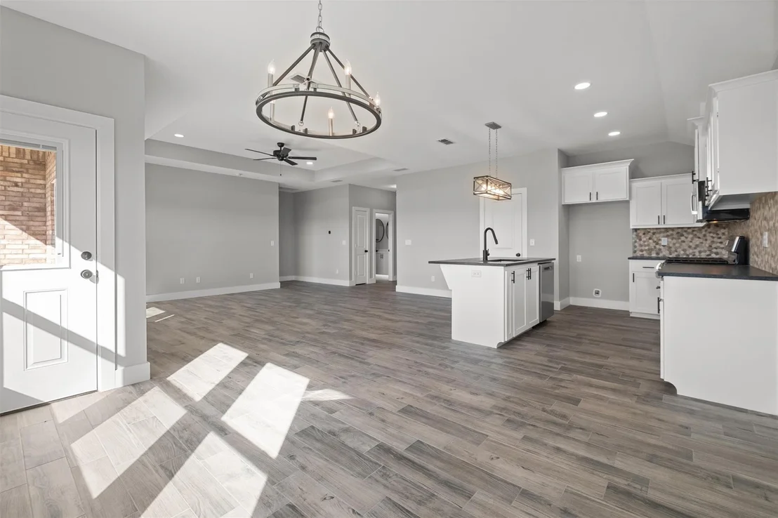 Photo of 16529 Crossing Circle