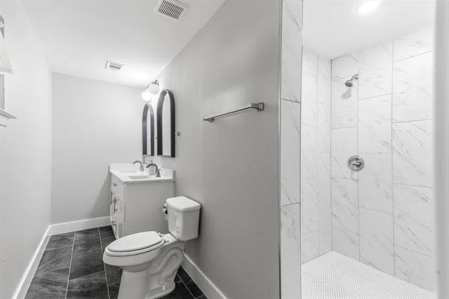 Photo of 112 Royal Lane