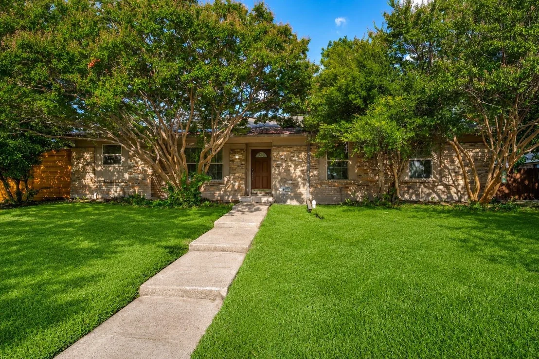 Photo of 5012 Hatherly Drive