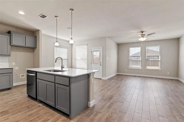 Photo of 15713 Euston Terrace