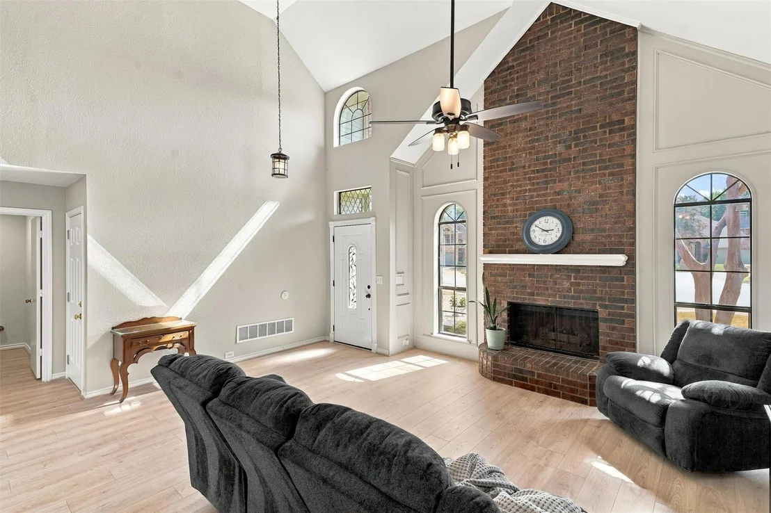 Photo of 3817 Periwinkle Street