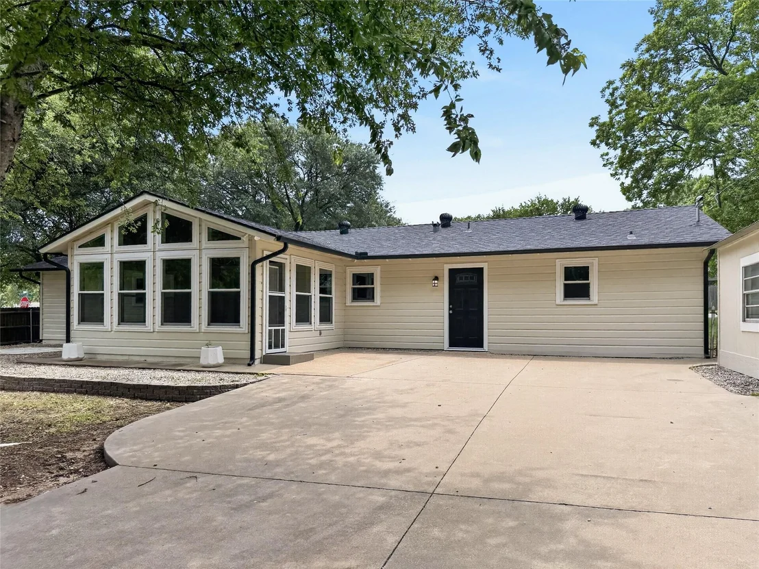 Photo of 617 Dunaway Lane