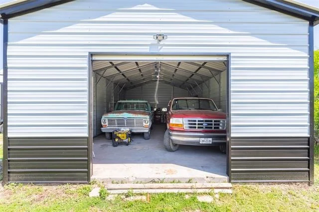 Photo of 8780 Private Road 2412