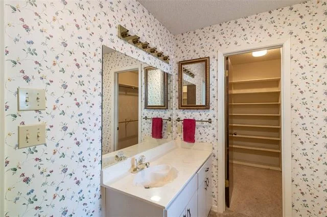 Photo of 3065 Summit Drive
