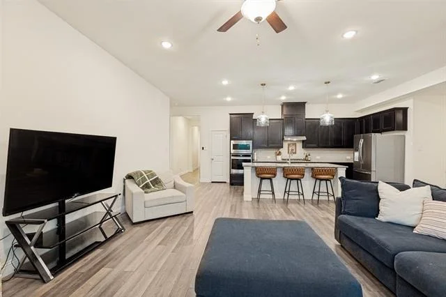 Photo of 4015 Cloverleaf Trail